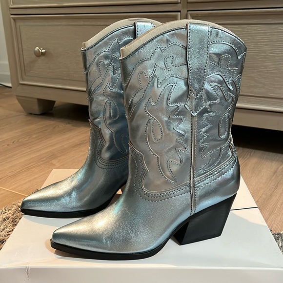 DOLCE VITA LANDED METALLIC COWBOY BOOTS - Picture 1 of 10
